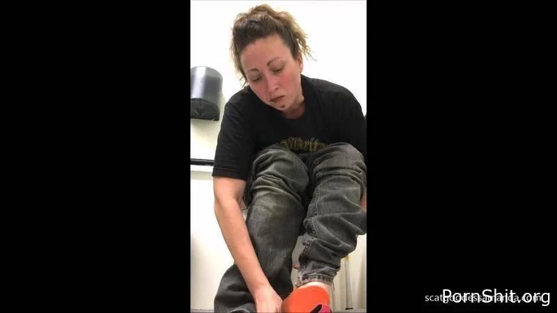 Scat Goddess - Awesome Public Creamy Poop Tasting - Amanda - Foot Shit, Leggings Scat, Scat Goddess