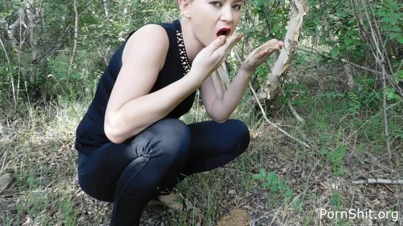 Breakfast In The Forest With Shit - ThefartbabesKatya Kass - Shorts In Girl Shit, Ass In Feces, Sexy Female Pooping