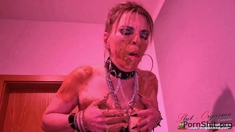 SlutOrgasma - Shitting pissing smearing and fucked in kitchen - Videos Scat, Yummiest Scat, Spanish Scat