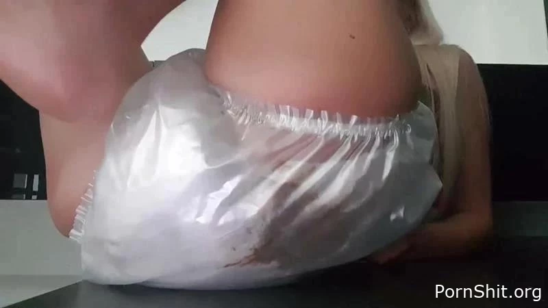 Seductive Wet Diaper - Thefartbabes - Toilet Training, Tube Scat, Explosive Enema Release