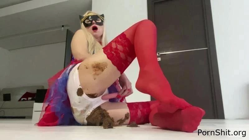 Thefartbabes - Super Girl Super Shit - Pooping, Shoots With Your Shit, Femdom Shit