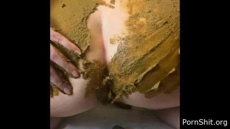 Smearing my shit over this beautiful ass with Natalielynne699 - Close Up Shitting, Simulation Scat, Kiss Shit