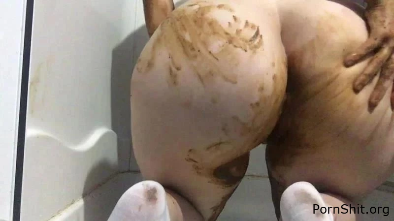 Pee and Poo Smear - JessicaKay - Cat Sex Video Scat, Dirty Talk, Lick Feet In Shit