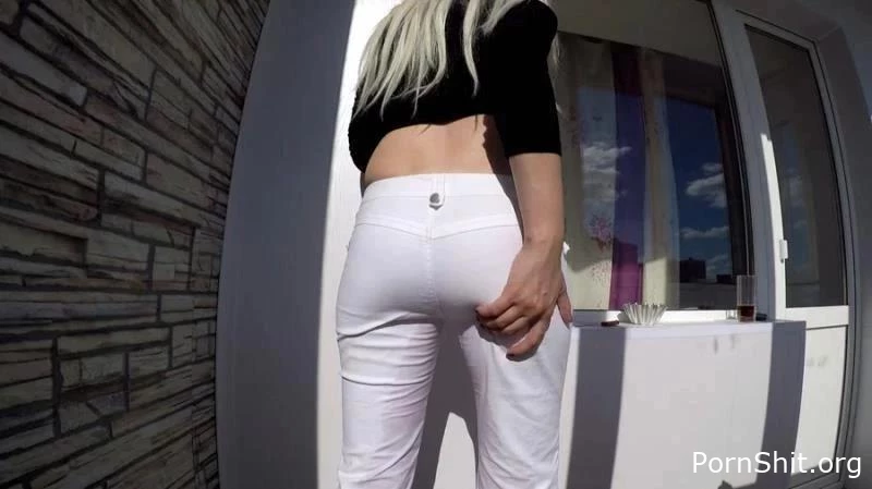 Scat Video 7264 Dirty White Jeans - Lola - Emptied, Heaps Shit, Poo And Fuck